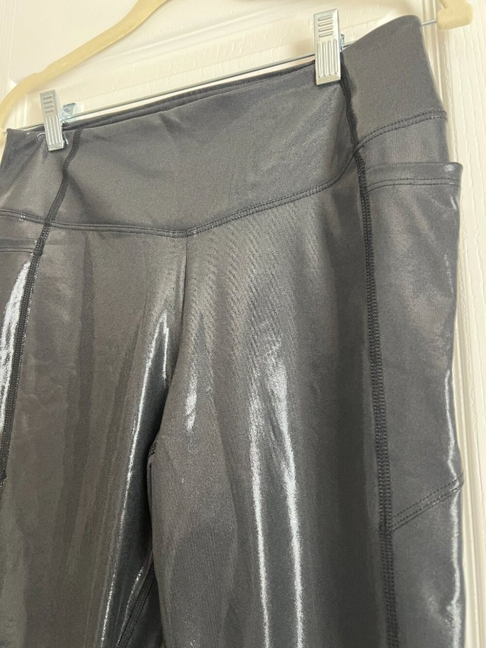 Victoria's Secret PINK Ultimate High-Waist Pure Black Shine Leggings NWT Size Lg - Picture 6 of 6